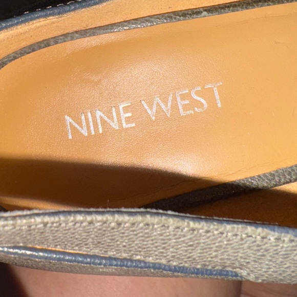 Nine West Black and Gray Wedge Shoes with Peep-Toe. Size 8. NWOT - Picture 4 of 6